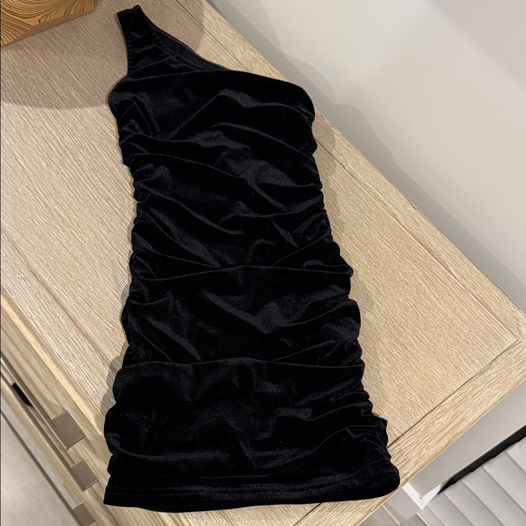 Katie J Nyc Black Velvet One-Shoulder Dress